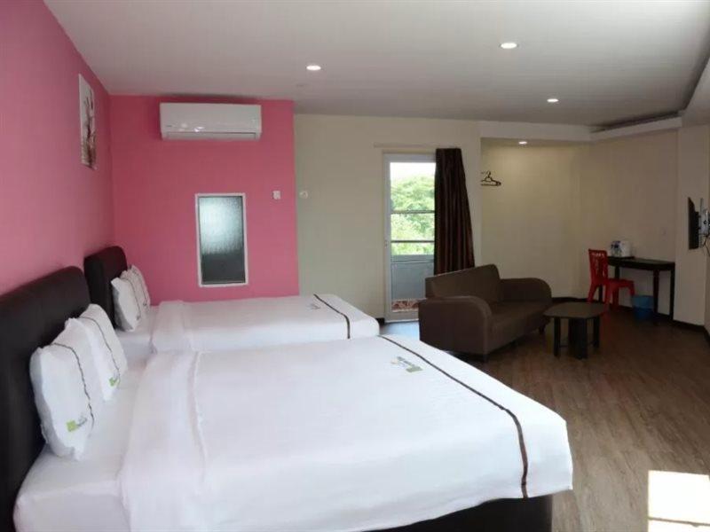 Riverview Hotel Bahau Екстер'єр фото