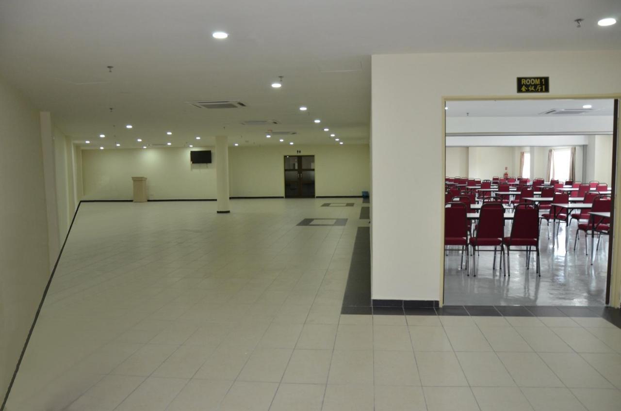 Riverview Hotel Bahau Екстер'єр фото