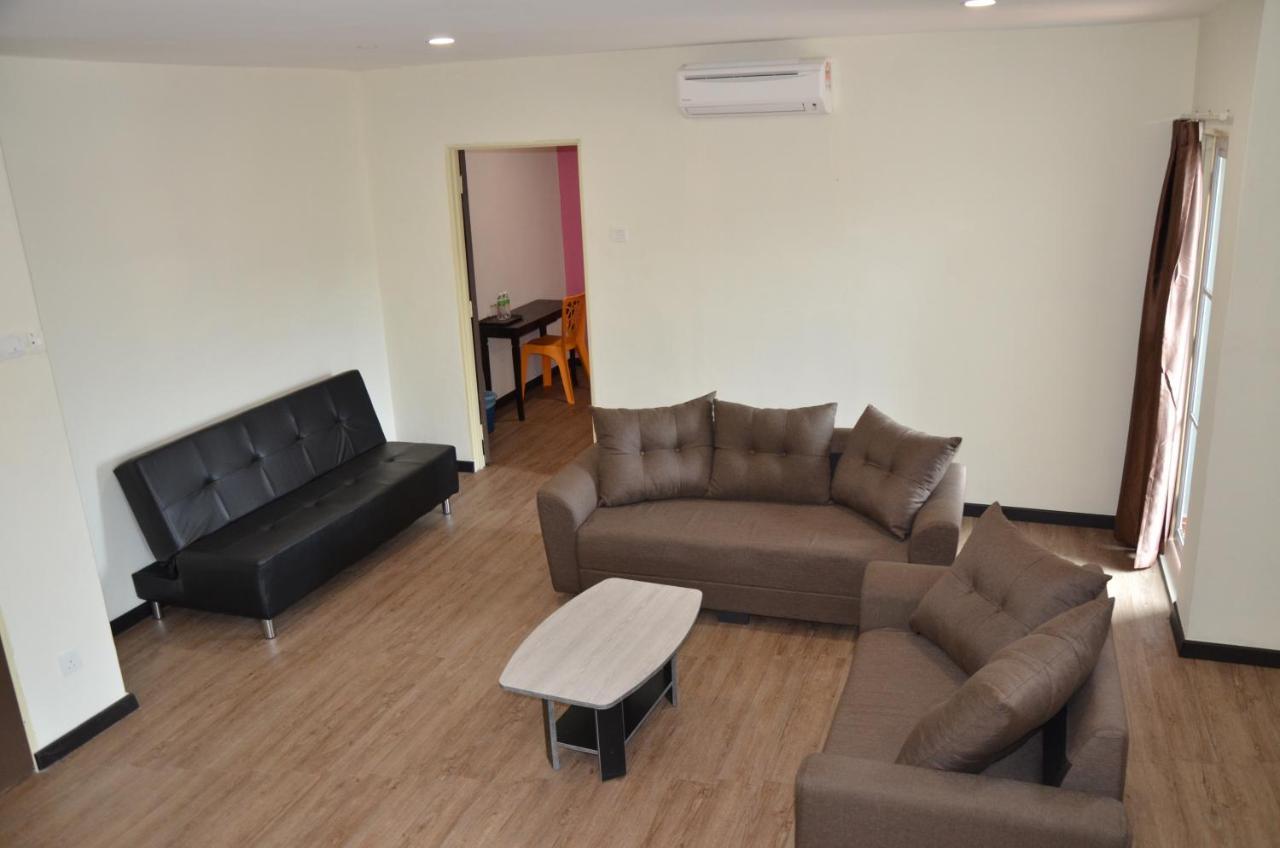 Riverview Hotel Bahau Екстер'єр фото