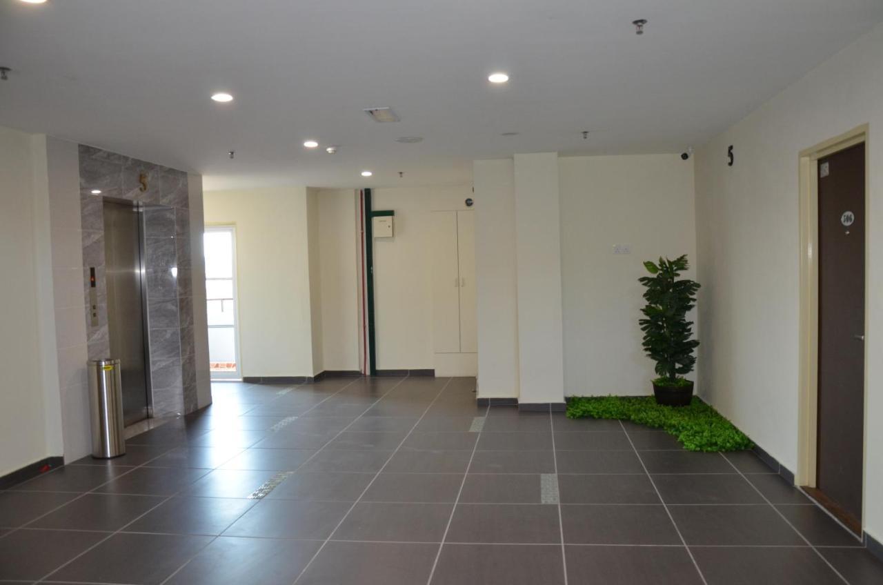 Riverview Hotel Bahau Екстер'єр фото