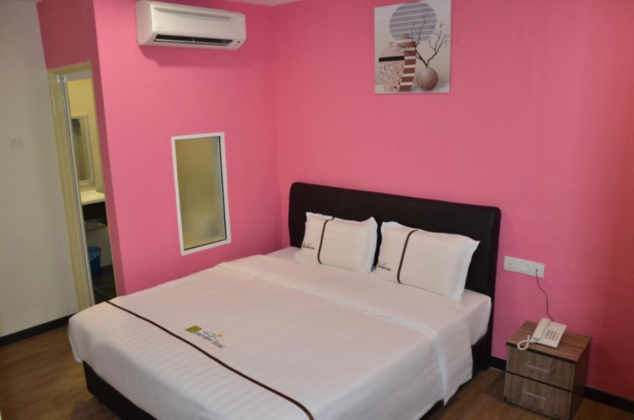 Riverview Hotel Bahau Екстер'єр фото